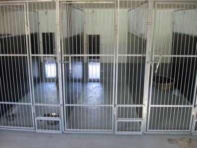 sm&aring; bokse indenfor